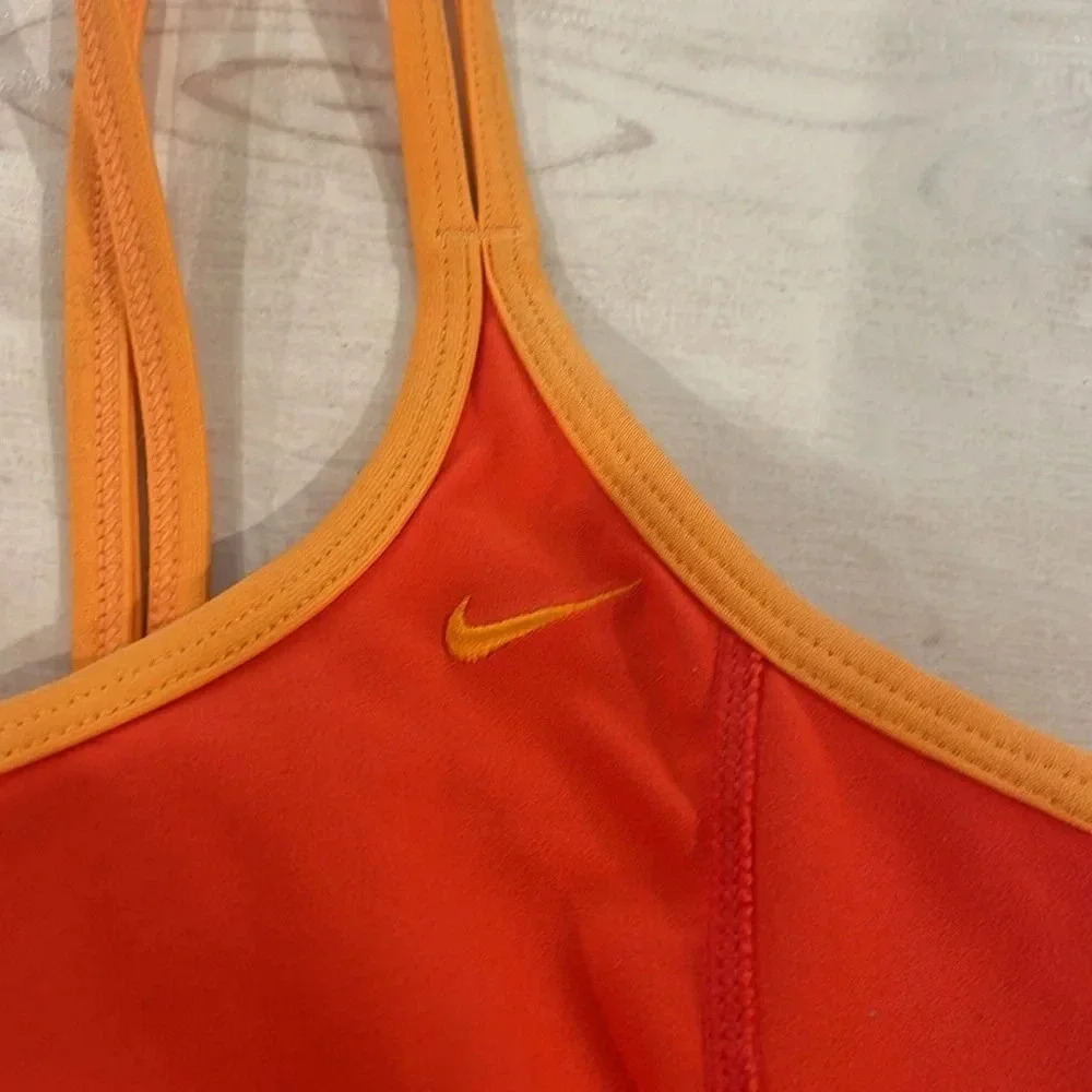 Nike Tank - Picture 3 of 7